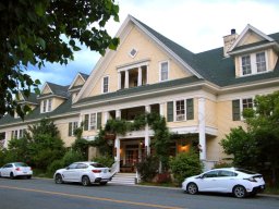 McCloud Hotel